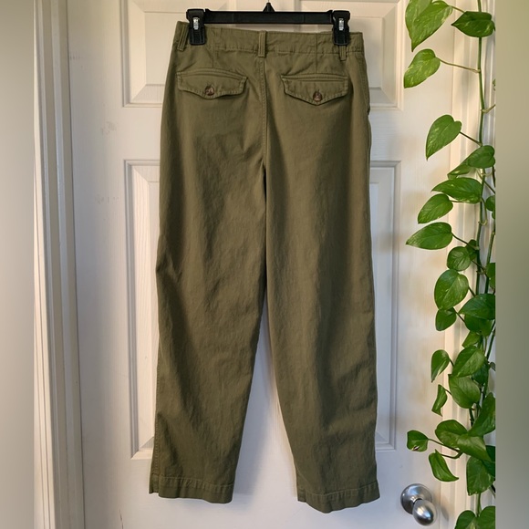 Gap Teen Girls 14-16 olive green pleated baggy khakis - Picture 2 of 4